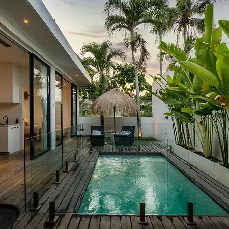 Villa Reif 2, Luxe Poolvilla Prime Location Canggu