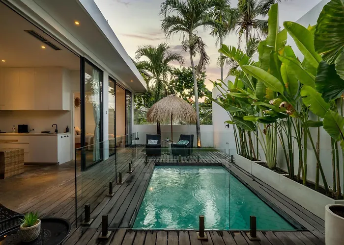 ヴィラ Reif 2 Canggu, Luxury Poolvilla, 2 Bedrooms, 100m2, Near Beach, & Quiet Location