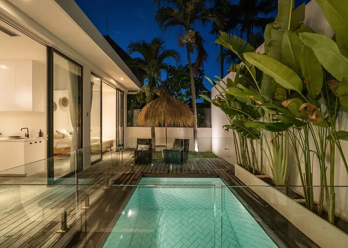 ヴィラ Reif 2 Canggu, Luxury Poolvilla, 2 Bedrooms, 100m2, Near Beach, & Quiet Location