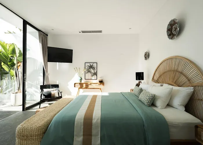 Reif 2 Canggu, Luxury Poolvilla, 2 Bedrooms, 100m2, Near Beach, & Quiet Location * チャングー