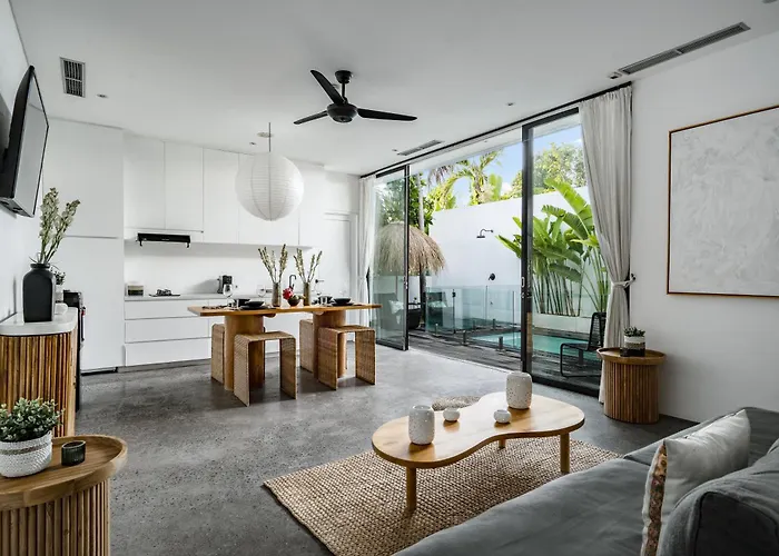 Reif 2 Canggu, Luxury Poolvilla, 2 Bedrooms, 100m2, Near Beach, & Quiet Location ヴィラ *